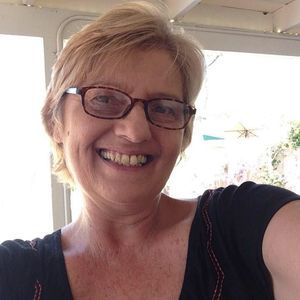 Meet your Posher, Pauline